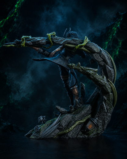 Lune Clair Obscur Expedition 33 Inspired Resin Statue – Hand Painted 1:10 Scale Figure