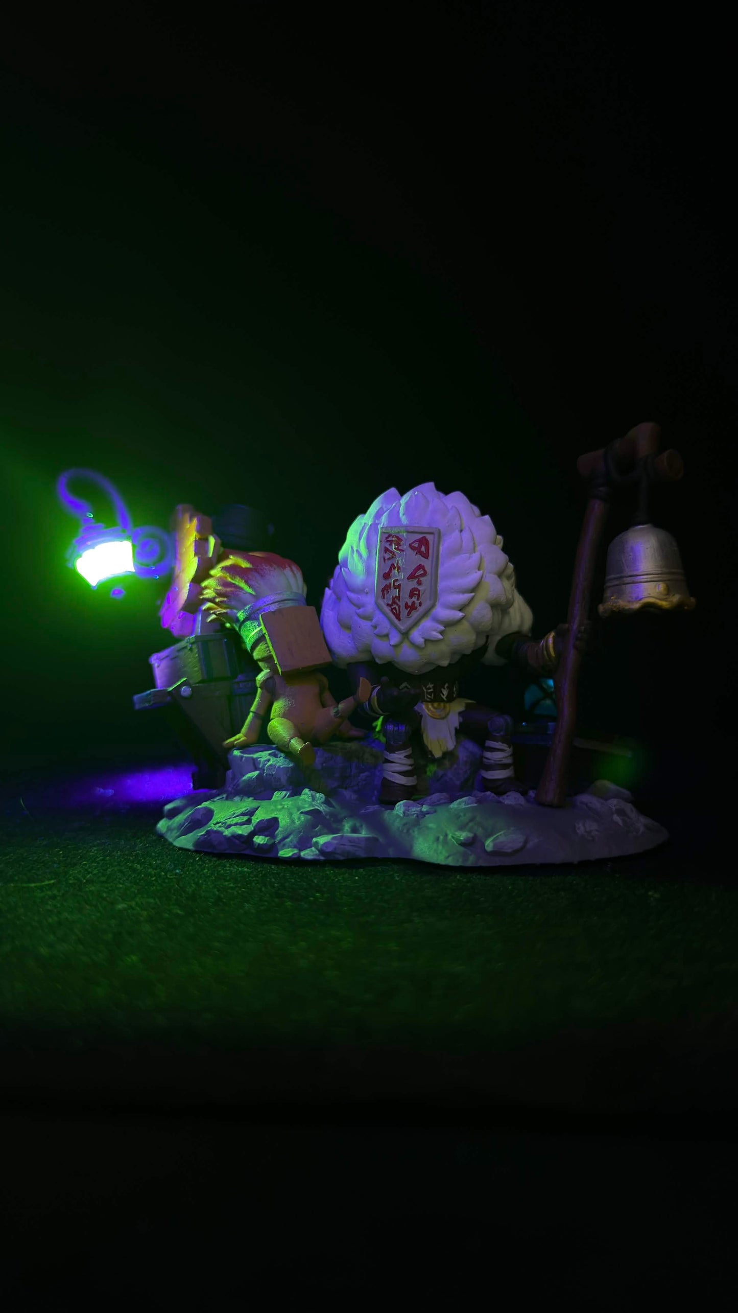 Clair Obscur Expedition 33 Monoco & Noco Diorama – Hand Painted UV Reactive Resin Statue | Collector Display