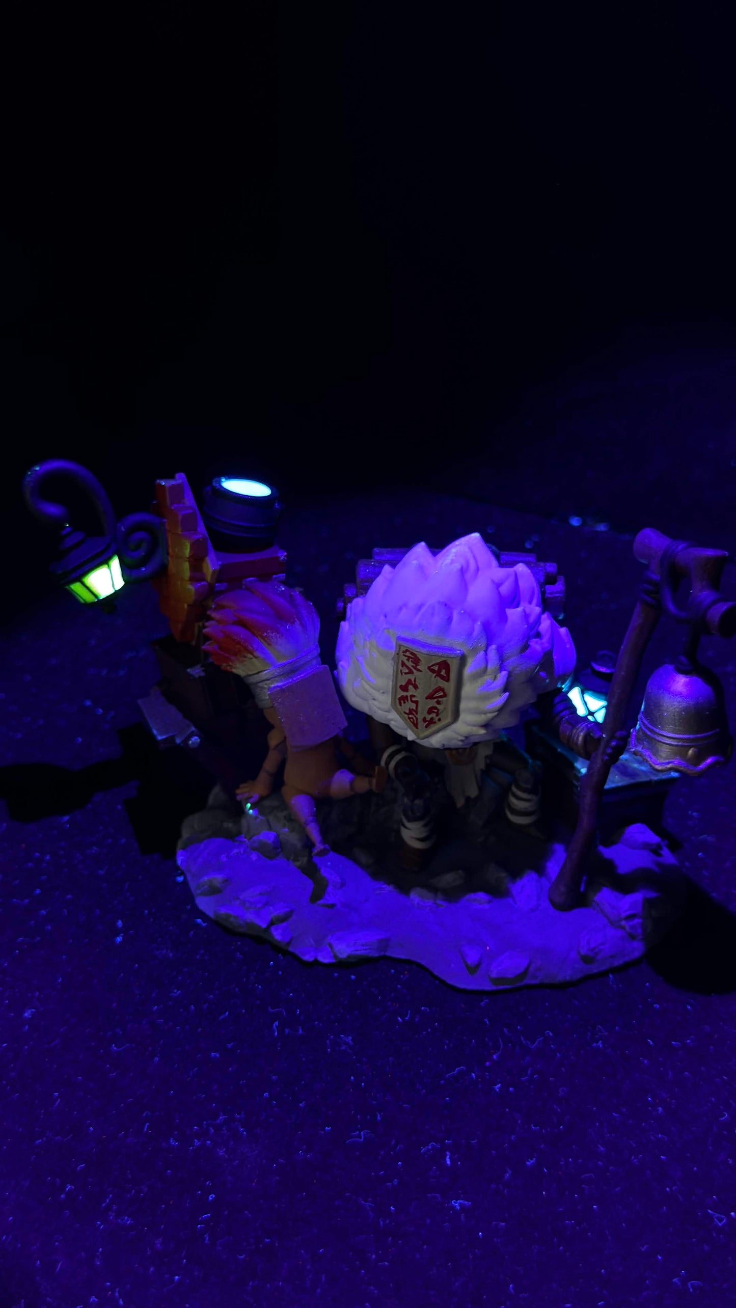 Clair Obscur Expedition 33 Monoco & Noco Diorama – Hand Painted UV Reactive Resin Statue | Collector Display